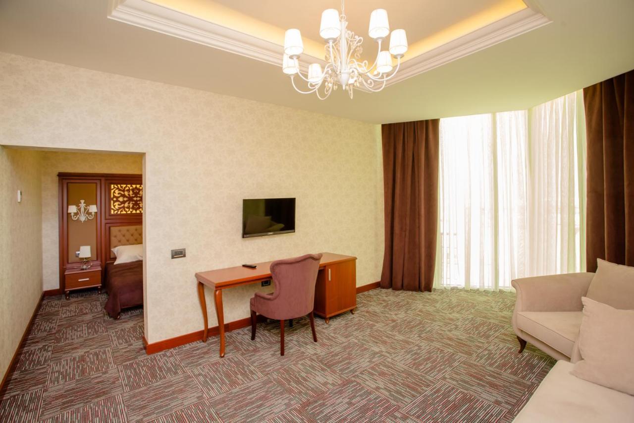 Azpetrol Hotel Qusar Exteriér fotografie