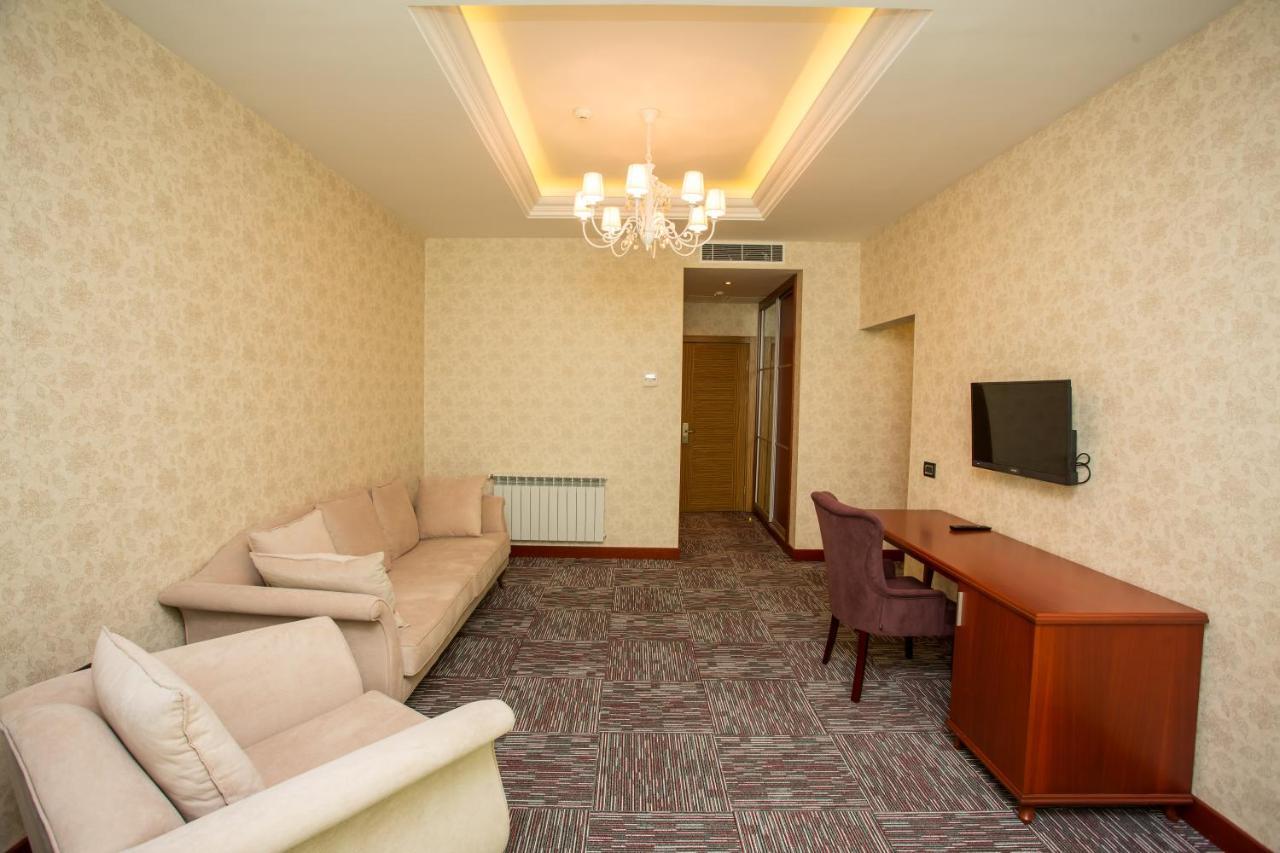 Azpetrol Hotel Qusar Exteriér fotografie